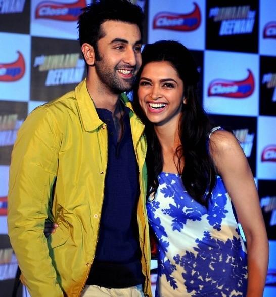 Ranbir Kapoor dan Deepika Padukone (STRDEL / AFP)