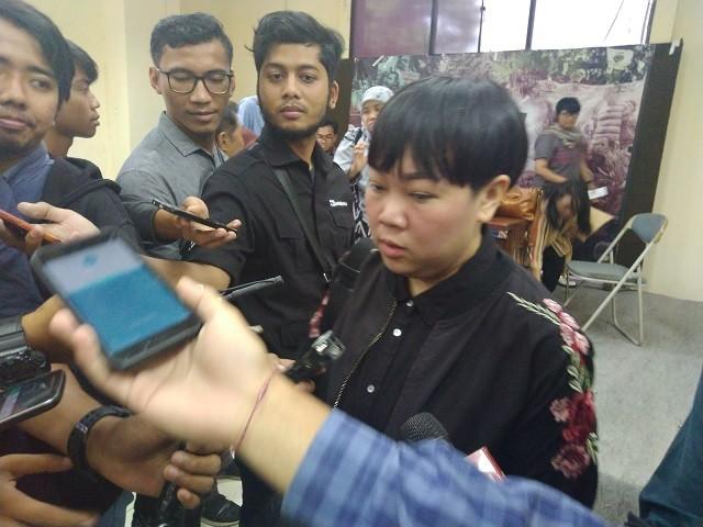 Inayah Wulandari Wahid di Kantor LBH Jakarta, Menteng, Jakarta Pusat, Rabu (6/2/2019). (Suara.com/Stephanus Aranditio)