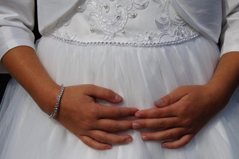 Perkawinan anak tidak dibenarkan karena memiliki banyak dampak negatif. (Shutterstock)