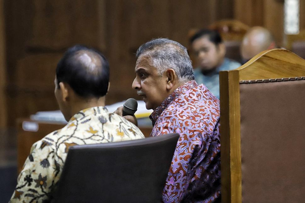 Dirut PLN Jadi Saksi Sidang Idrus Marham Dirut PLN Jadi Saksi Sidang Idrus Marham