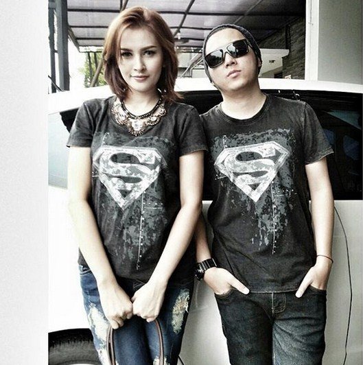 Richie Five Minutes bersama istri, Angel Qulbiah (Instagram Richie Five Minutes)