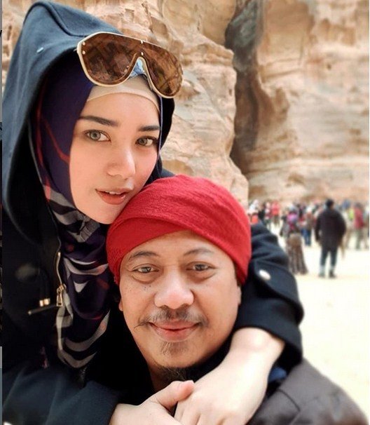 Opick dan istri barunya, Bebi Silvana (Instagram)