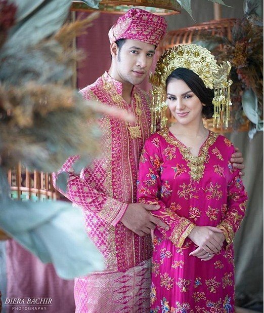  Foto Prewedding Ammar Zoni Irish Bella Pilih Konsep Minang