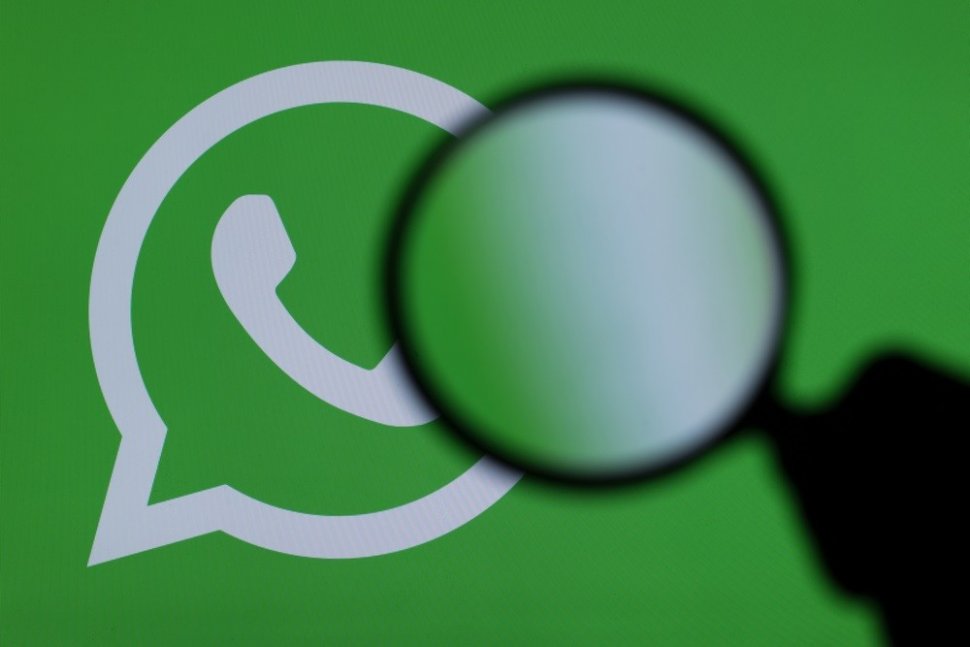 Ilustrasi pencarian WhatsApp. [Shutterstock]