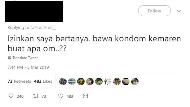 Komentar warganet tanya soal kondom. [Twitter]