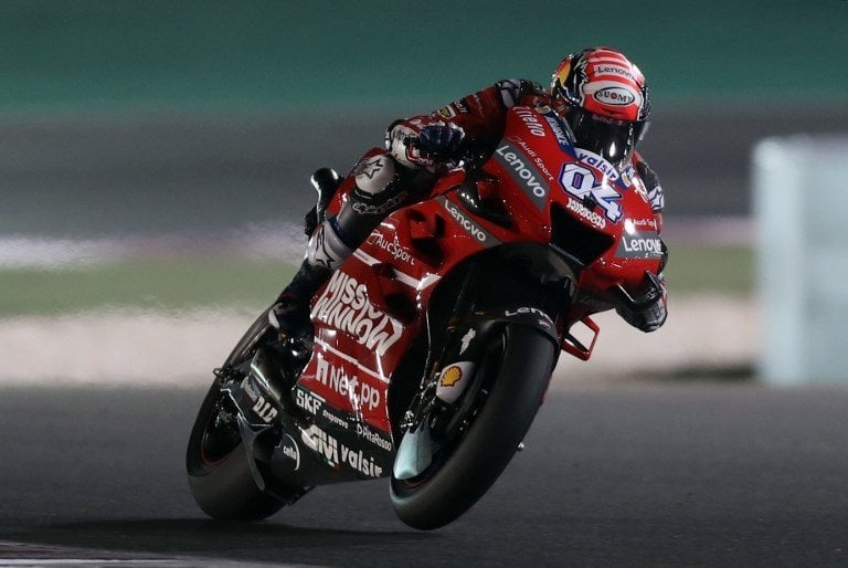 Pebalap Mission Winnow Ducati, Andrea Dovizioso, memenangi seri pembuka MotoGP Qatar di Sirkuit Losail, Minggu (10/3/2019). [AFP/Karim Jaafar]