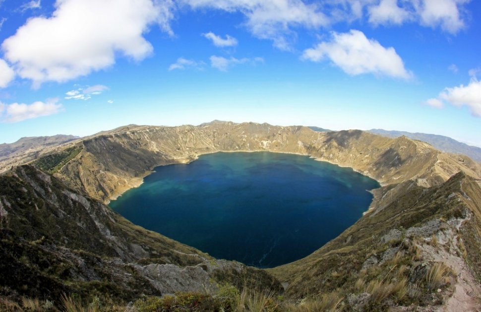 Danau Quilotoa, Ekuador, salah satu danau kawah paling keren di dunia. (Shutterstock)