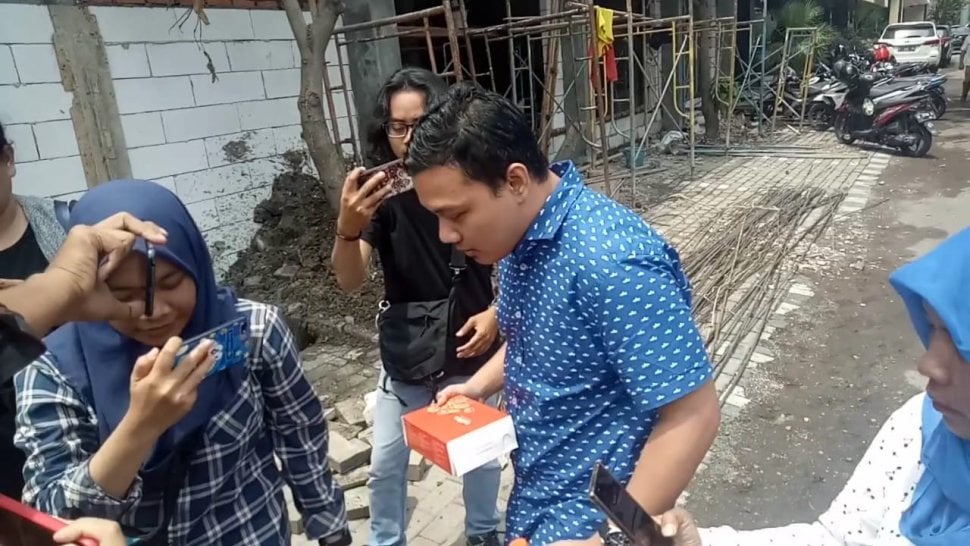 Fuad Bernardi, putra sulung Walikota Surabaya, Tri Rismaharini diperiksa penyidik Subdit IV Tipidter Ditreskrimsus Polda Jatim. (Suara.com/Achmad Ali)