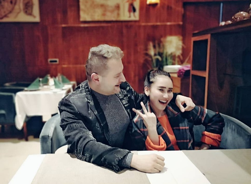 Ender Cabuker dan Ayu Ting Ting. [Instagram]