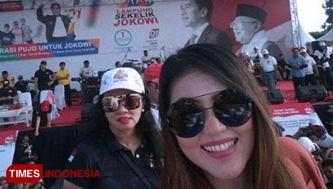 Via Vallen dalam kampanye duet Jokowi - KH Ma'ruf Amin di Lampung. [Ainul Yaqin/TIMES Indonesia]