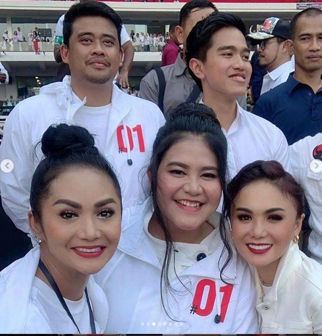 Yuni Shara dan Krisdayanti Kompak di Konser Putih Bersatu