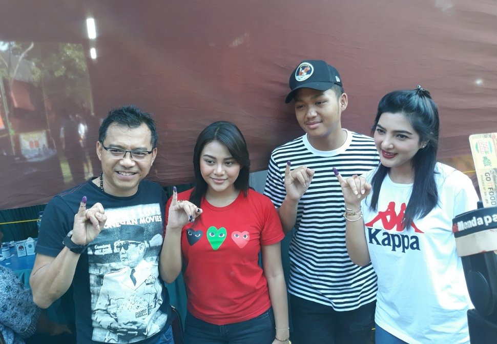 Anang Hemansyah, Ashanty, Aurel Hermansya dan Azriel Hermansya usah nyoblos. [Suci Febriastuti/Suara.com]