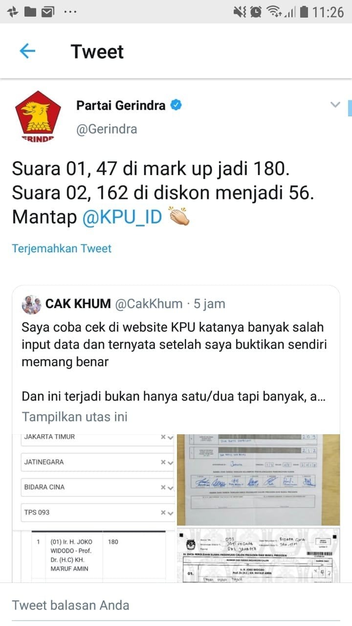 Akun Partai Grindra mengunggah twitter milik @CakKhum yang berisi data-data mengenai adanya perbedaan data di situs KPU dan data di TPS.