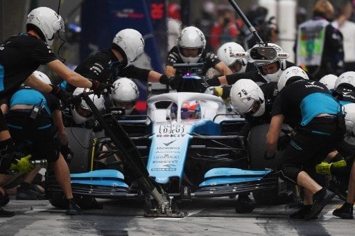 Pembalap Inggris George Russell mengalami kecelakaan di sesi latihan bebas pertama F1 Azerbaijan, Jumat (26/4/2019) [AFP]