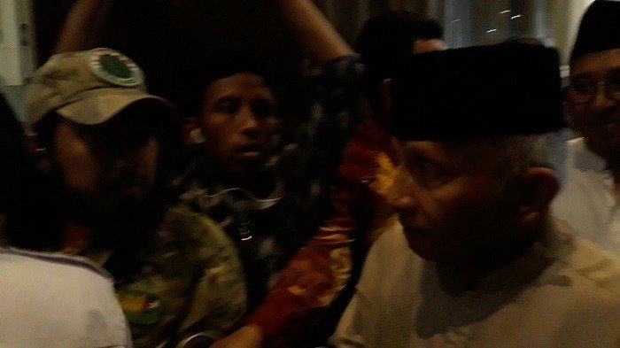 Amien Rais di Hotel Lor In, Sentul Bogor, Rabu (1/5/2019), untuk menghadiri Ijtimak Ulama III. [Suara.com/Novrian Ardiansyah]