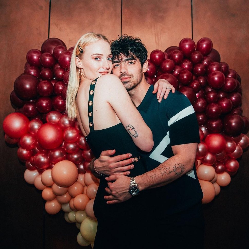 Joe Jonas dan Sophie Turner [Instgram]