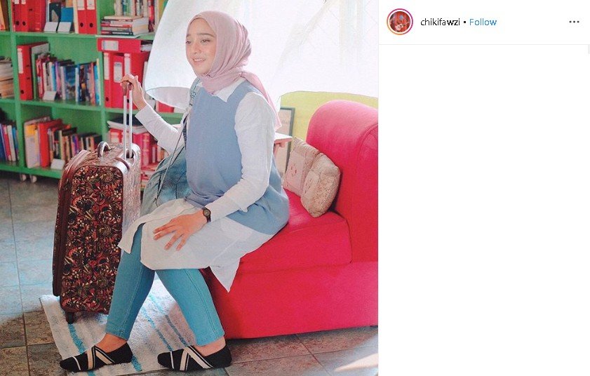 Yuk Intip Gaya Kece dan Kekinian Pakai Tunik ala Chiki Fawzi