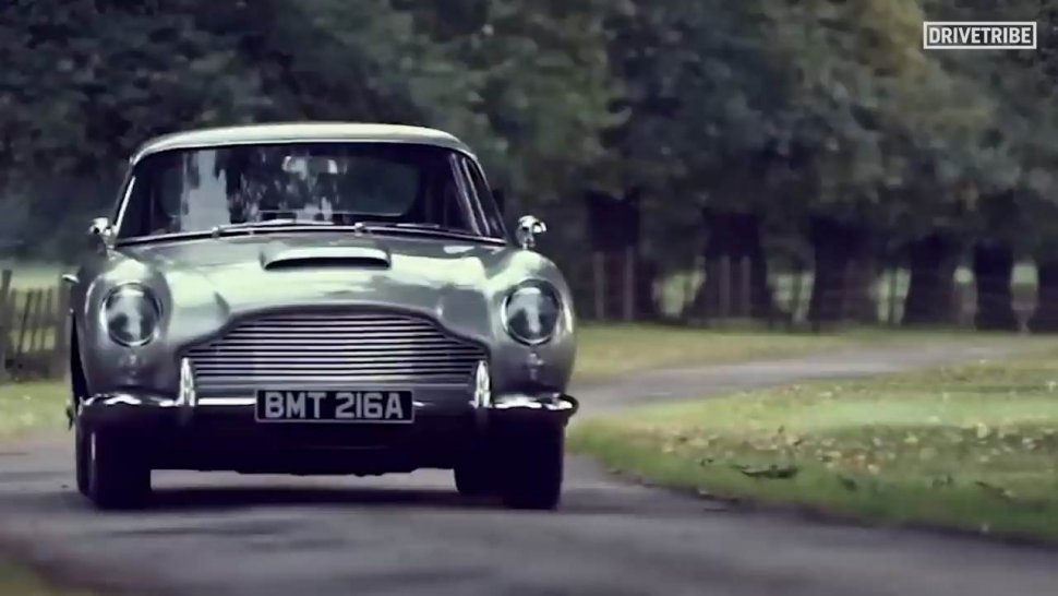 Aston Martin DB5, Mobil James Bond di Film Goldfinger (1964). (YouTube/Drivetribe)