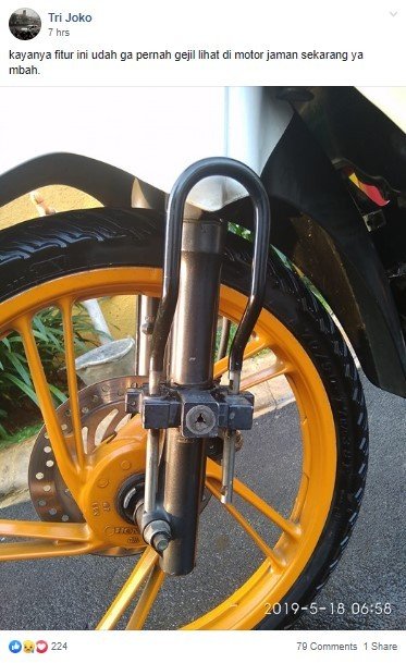 Gembok Roda Sepeda Motor yang Kini Sudah Jarang Ditemui. (Facebook/Tri Joko)