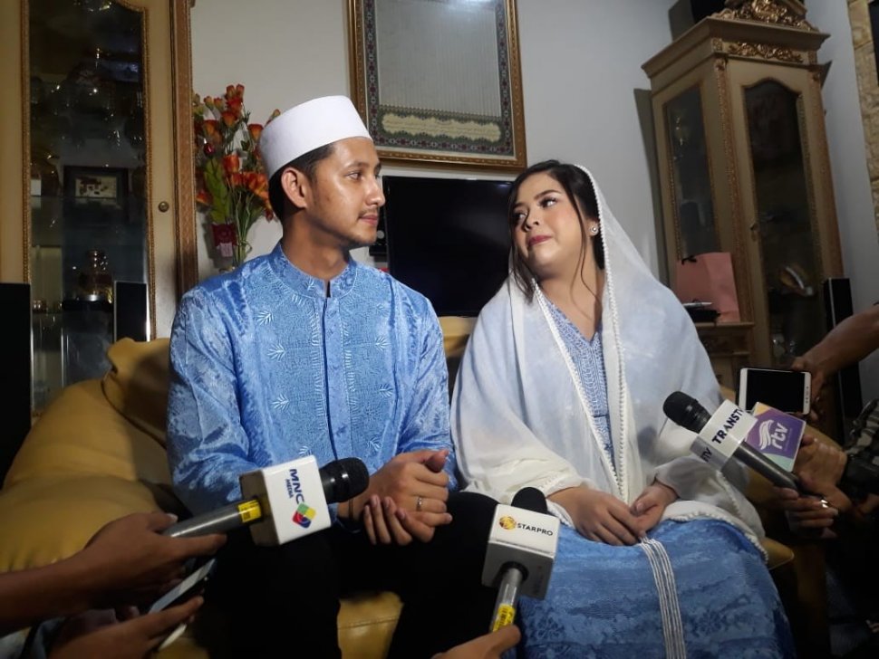 Pasangan artis Randi Bachtiar dan Tasya Kamila. [Matamata.com/Suci Febriastuti]