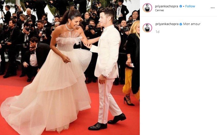 Priyanka Chopra dan Nick Jonas Ulang Momen Pernikahan di Cannes. (Instagram/@priyankachopra)