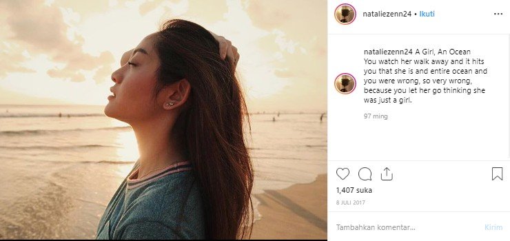 Gaya liburan Natalie Zenn. (Instagram/@nataliezenn24)