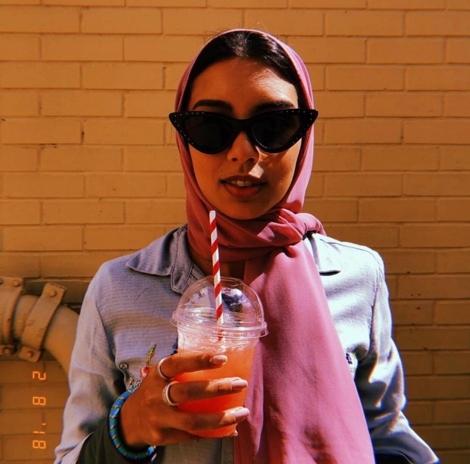 Zoha Rahman, sosok hijabers di film Spiderman: Far From Home. (Instagram/@zoha_purplemush)