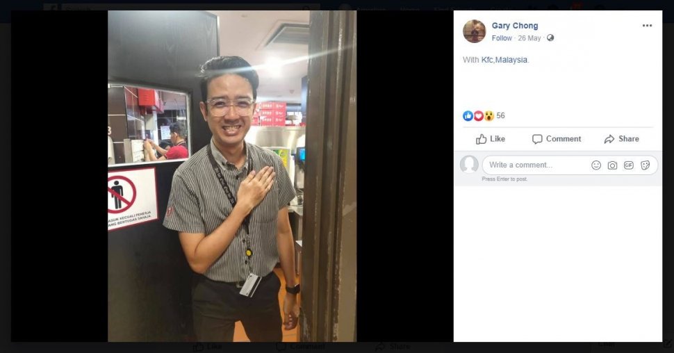Tak punya uang tunai, pelanggan ini dibayari manajer KFC (facebook.com/Gary Chong)