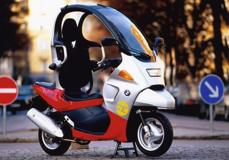 Sepeda Motor Elektrik BMW C1. (Electrek)