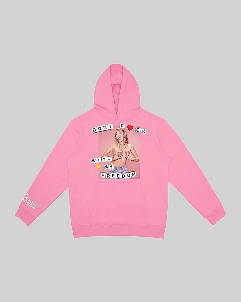 Miley Cyrus x Marc Jacobs. (Instagram/@mileycyrus)