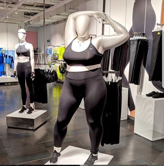 Nike manekin ukuran plus. (Instagram/@bodyimagemovement)