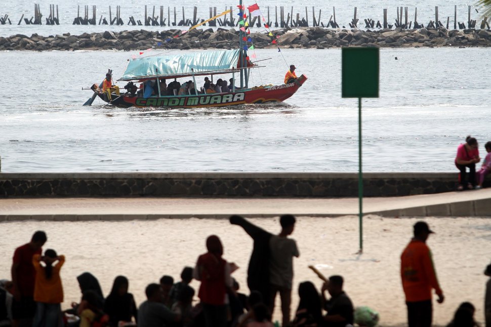 Hari Terakhir Libur Lebaran Pengunjung Padati Pantai Ancol