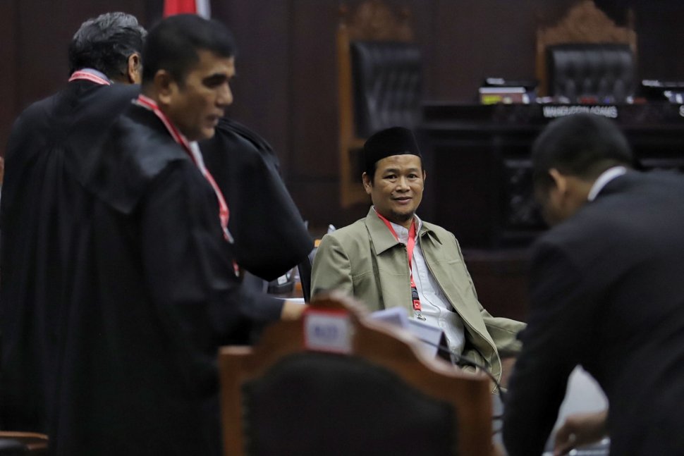 Saksi dari pihak BPN, Agus Muhammad Maksum saat sidang sengketa hasil pilpres di Ruang Sidang Mahkamah Konstitusi, Jakarta, Rabu (19/6). [Suara.com/Muhaimin A Untung]