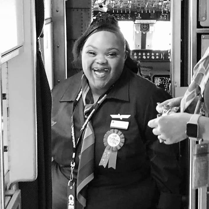 Shantell Pooser, pramugari kehormatan American Airlines yang menderita down syndrome (facebook.com/Deanna Miller Berry)