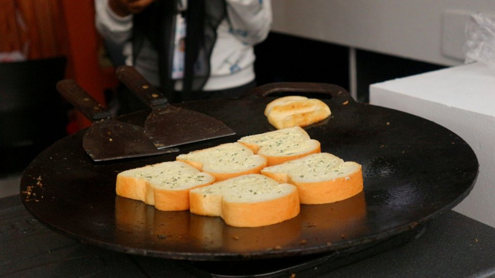 Kopi Medan H. Rawi di Prambanan Jazz 2019. (Arendya/Suara)