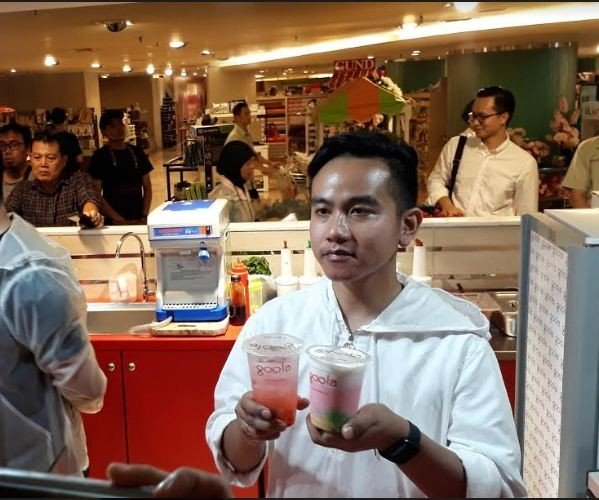 Goola, gerai minuman baru punya Gibran Rakabuming [Suara.com/Dinda]