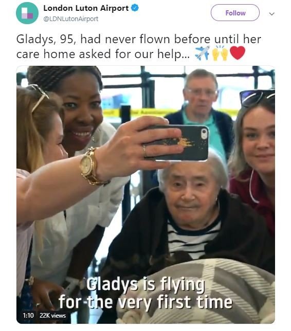 Nenek 95 tahun pertama kali naik pesawat (twitter.com/LDNLutonAirport)