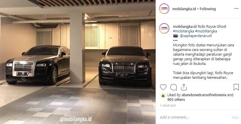 Dua Mobil Rolls-Royce Dalam Satu Garasi. (Instagram/mobilangka.id)