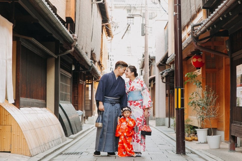 Chelsea Olivia dan Glenn Alinskie menghabiskan liburan musim panas ke Kyoto. (Dok. Sweet Escape)