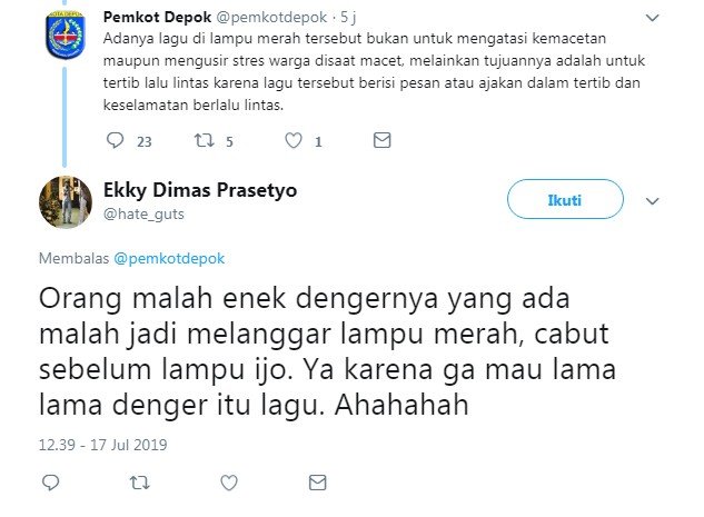 Cuitan warganet soal lagu di lampu merah Depok (Twitter)