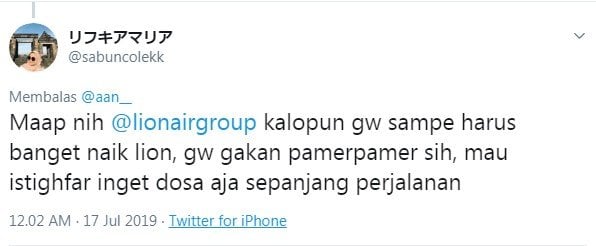 Sindiran warganet soal kebijakan foto di pesawat Lion Air (Twitter)