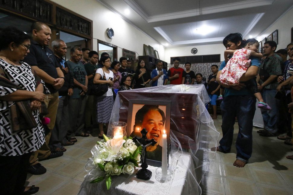 44+ Rumah Duka Kristen PNG