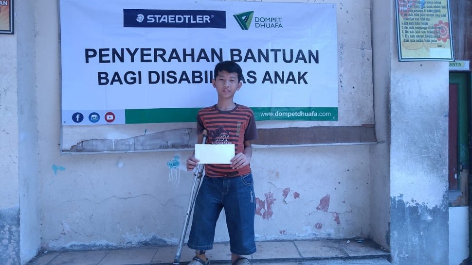 Staedtler Salurkan Bantuan untuk Anak Disabilitas. (Dok. Staedtler)