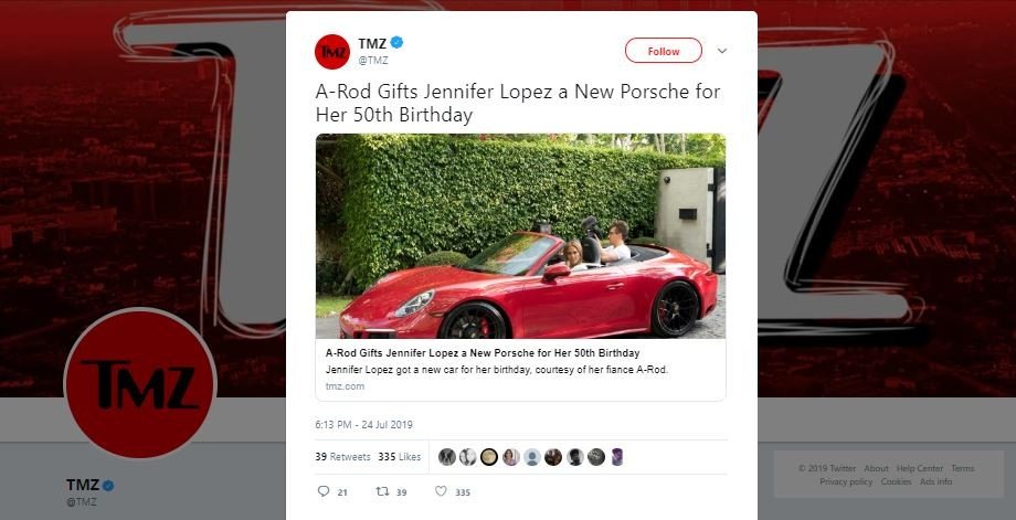 Jennifer Lopez dapat kado istimewa. (Twitter/@TMZ)