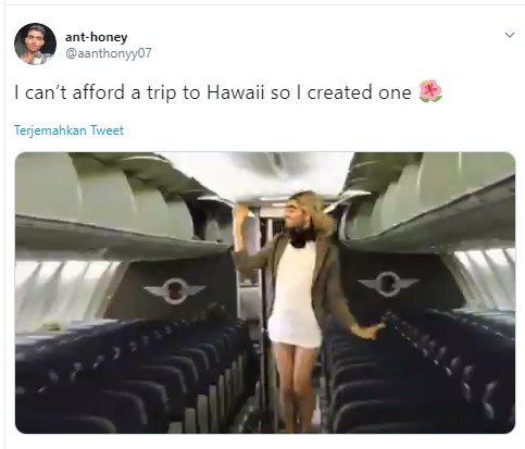  Bikin Ngakak, Begini Aksi Kocak Pria Pura-pura Liburan ke Hawaii. (Twitter/@aanthonyy07)