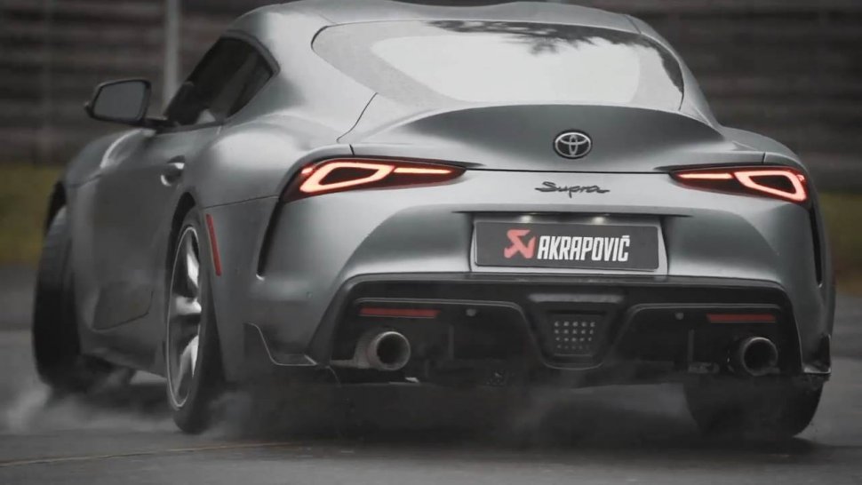 Toyota Supra 2020 dengan Sistem Knalpot Akrapovic. (YouTube/Akrapovic)