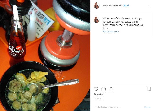 Usaha kuliner Bakso Barbel milik Agung Hercules di Padalarang. (Instagram/@wirautamafebri)