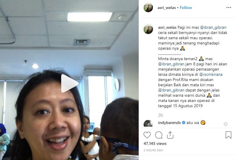 Asri Welas meminta doa untuk kelancaran operasi buah hatinya. [instagram/asri_welas]