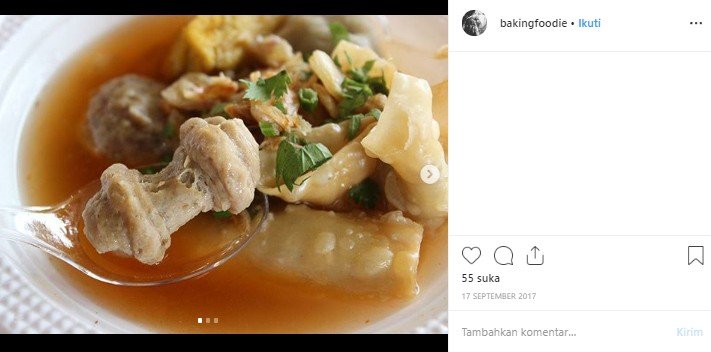 Usaha kuliner Bakso Barbel milik Agung Hercules. (Instagram/@bakingfoodie)