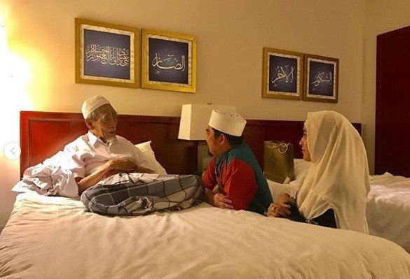 Ustaz Solmed dan Mbah Moen [Instagram/ustad_solmed]